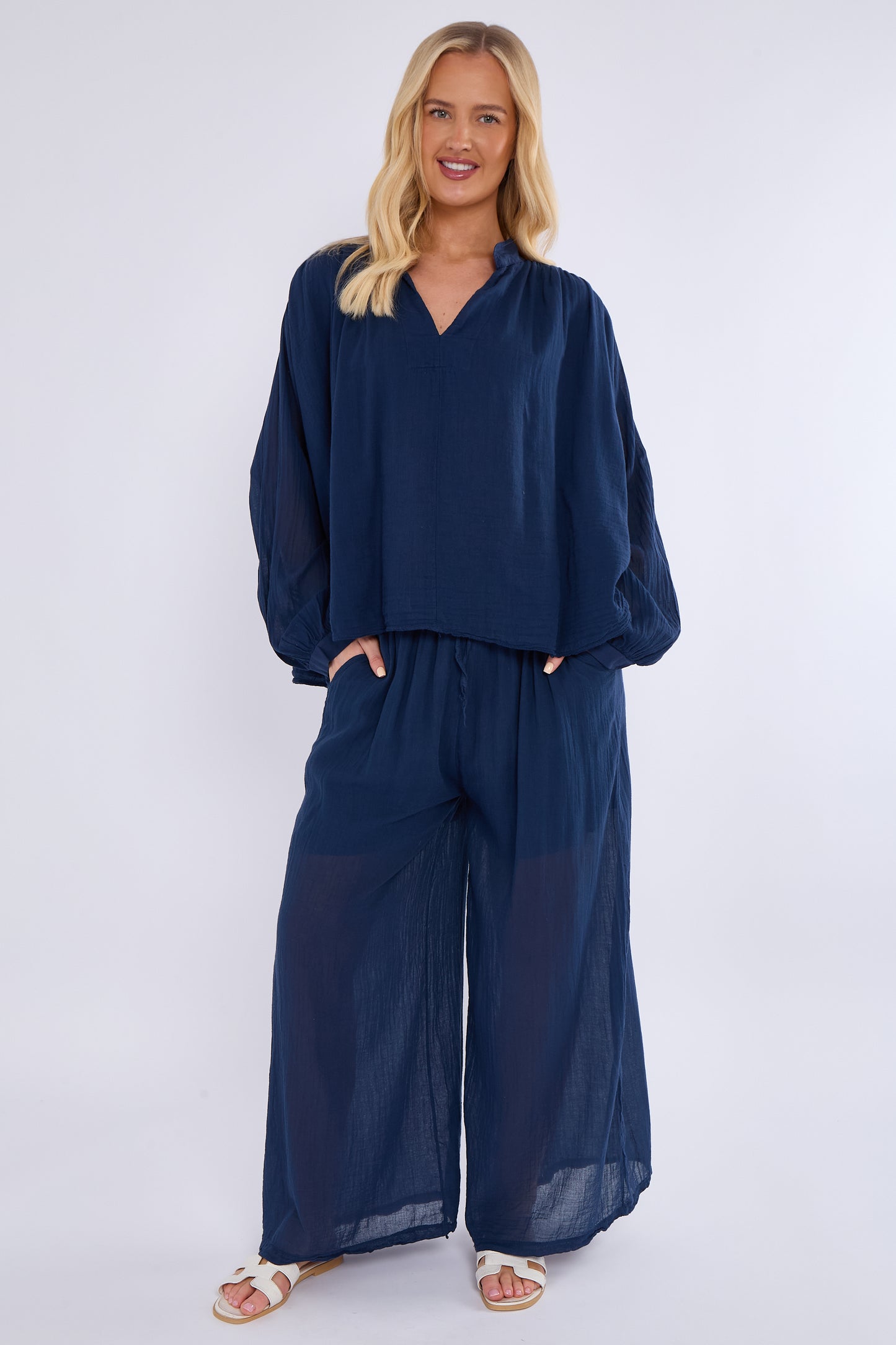 V-NECK COTTON LINED TOP