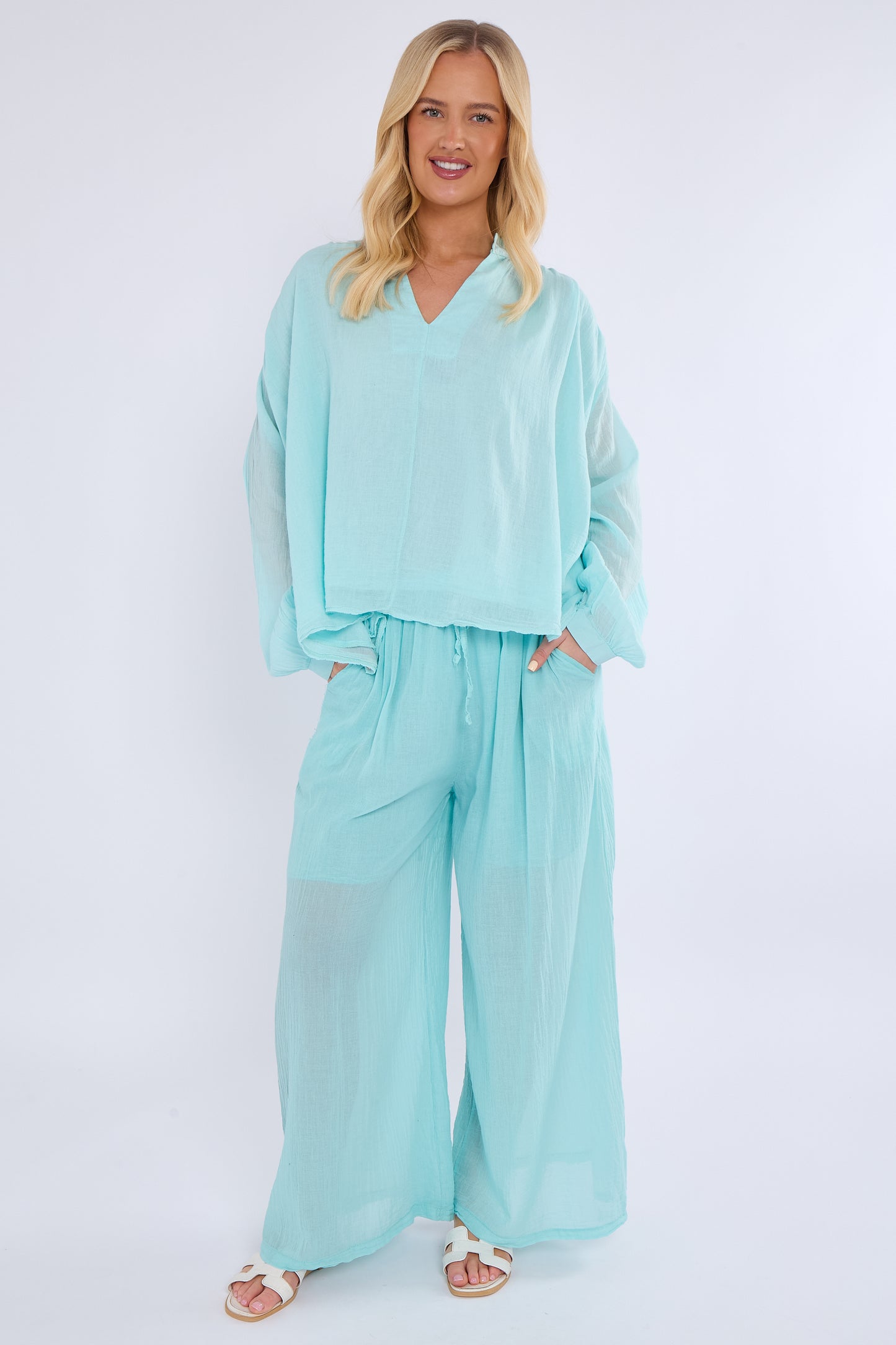 V-NECK COTTON LINED TOP