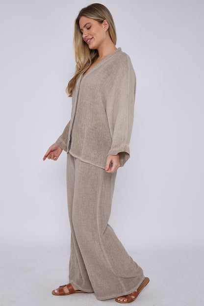 WASHED LINEN V-NECK BUTTON THROUGH TOP