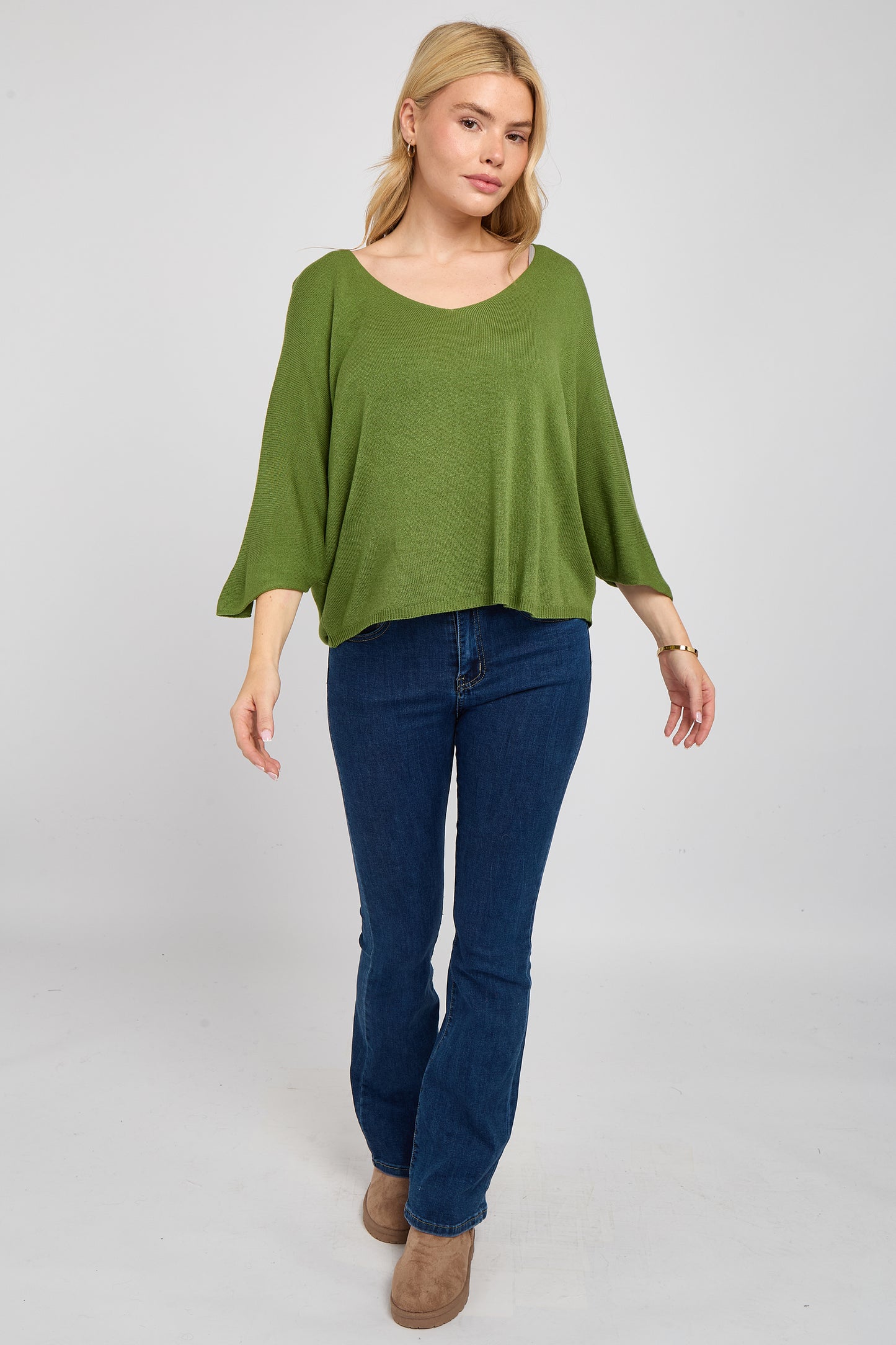 V-NECK SHORT SLEEVE TOP