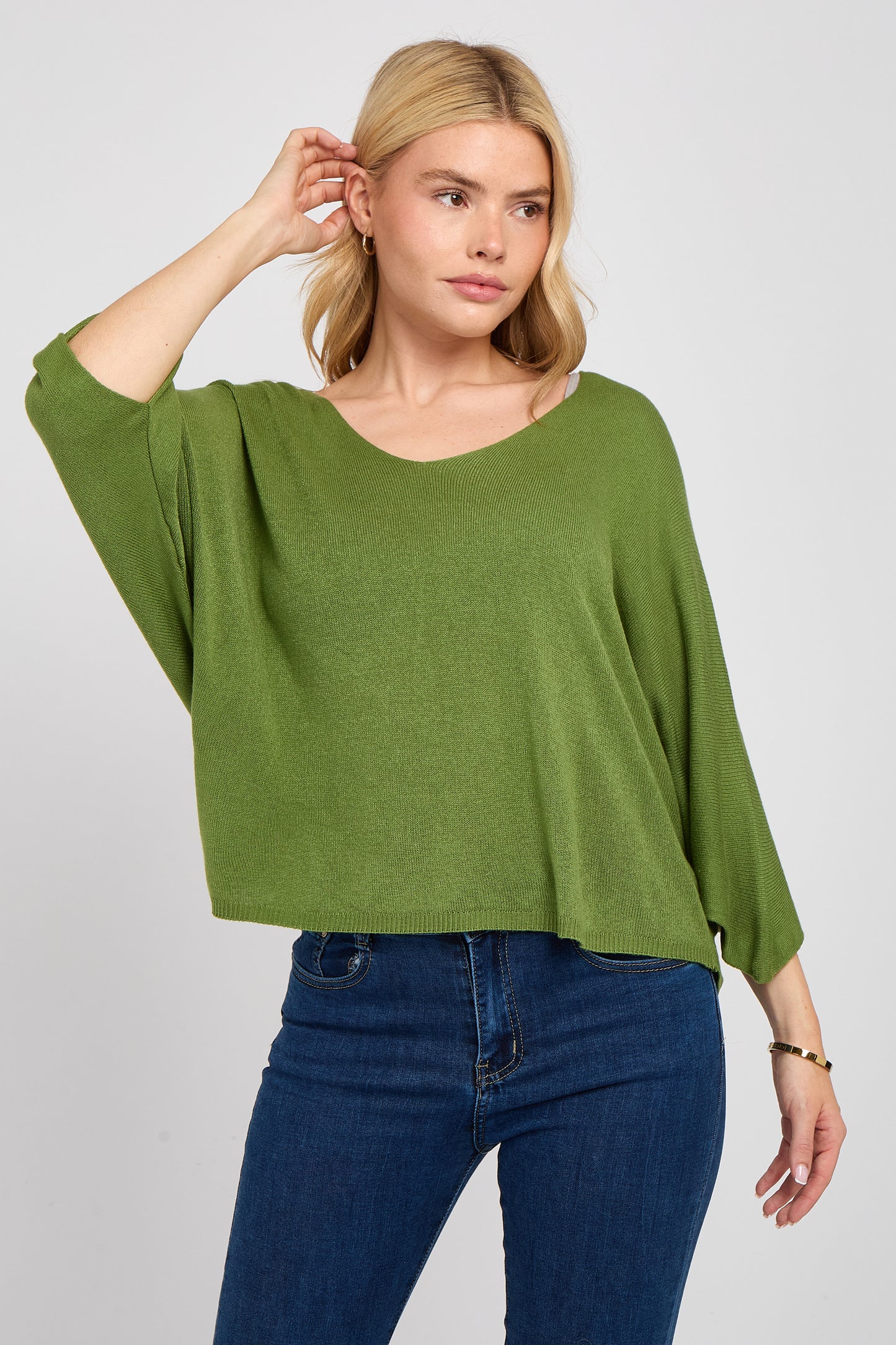 V-NECK SHORT SLEEVE TOP