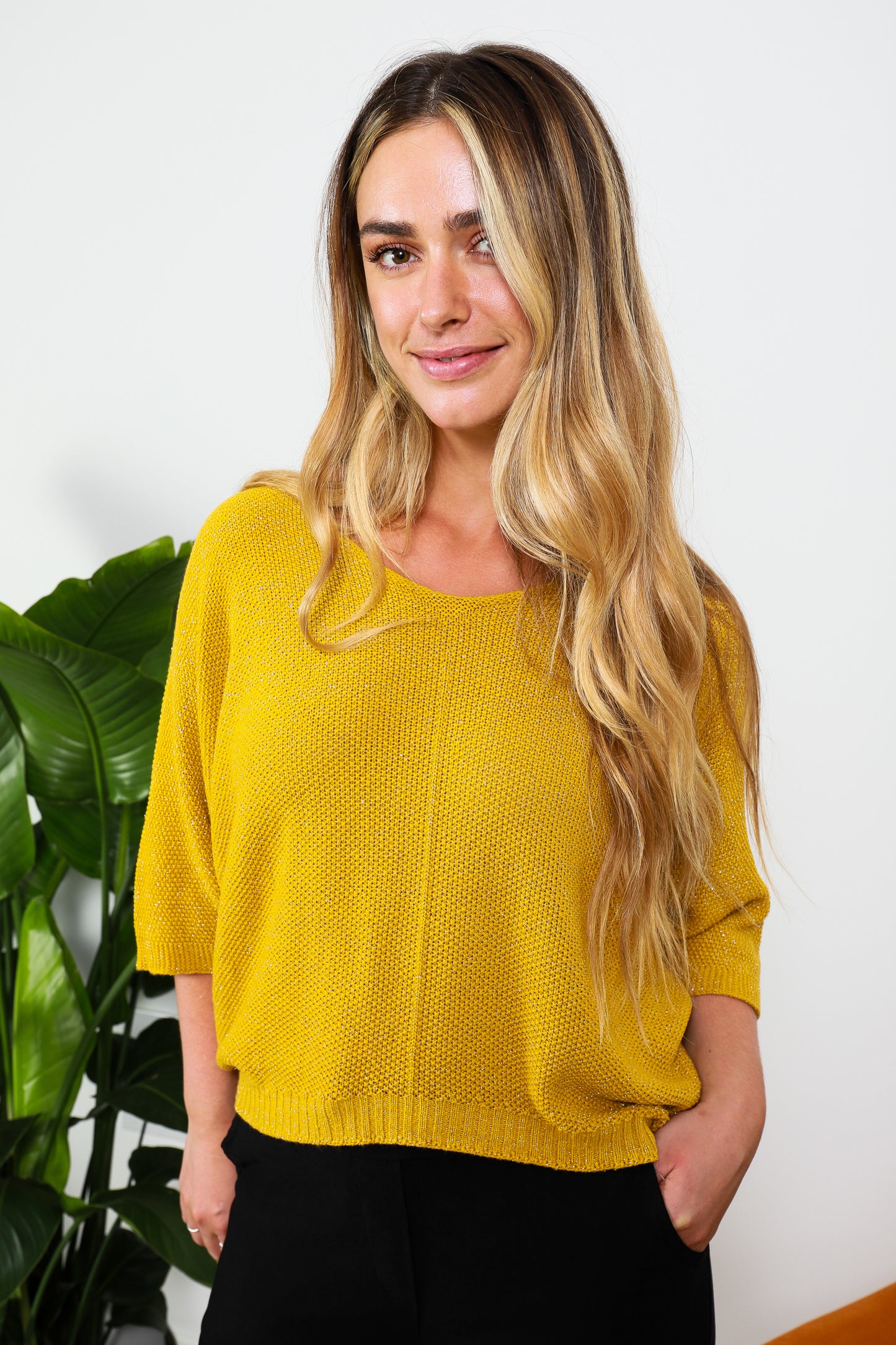 GLITZ V-NECK SHORT SLEEVE ACRYLIC JUMPER