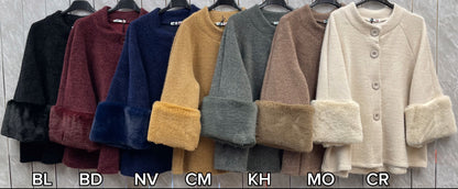 FAUX FUR SLEEVE JACKET