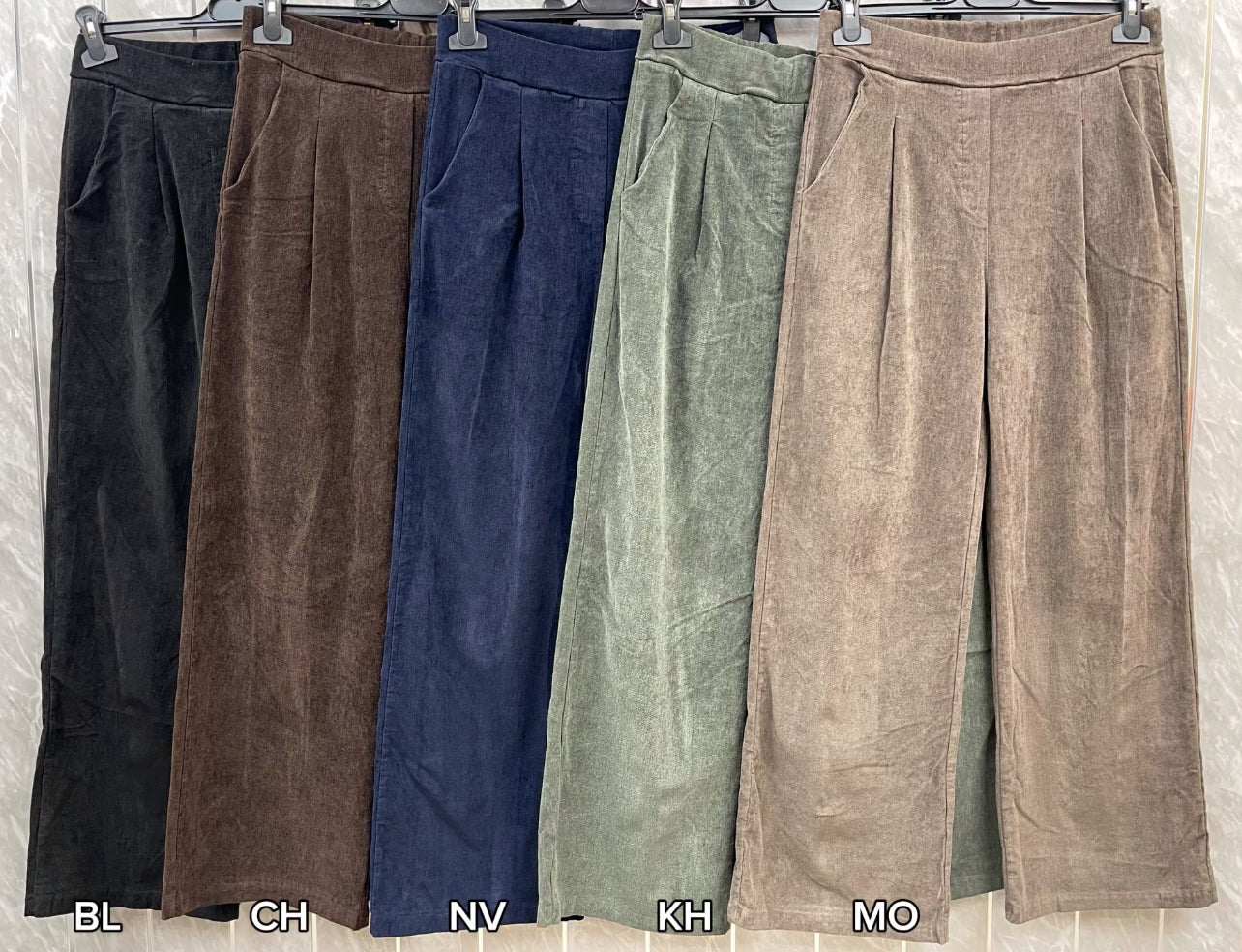 WIDE LEG NEEDLECORD MAGIC TROUSERS