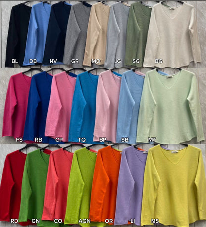 CLASSIC V-NECK JUMPER