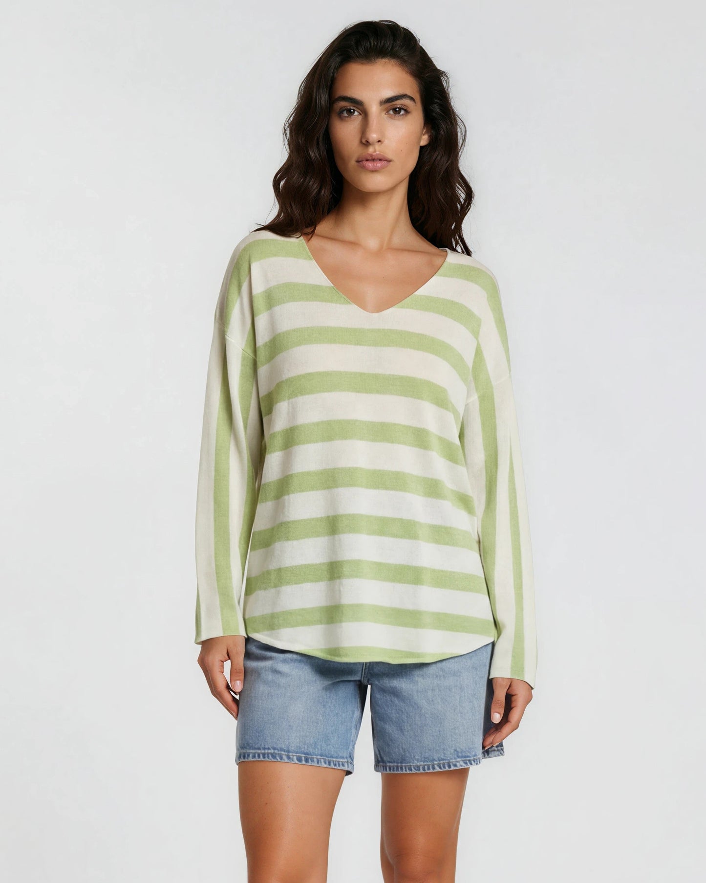 STRIPED V-NECK JUMPER