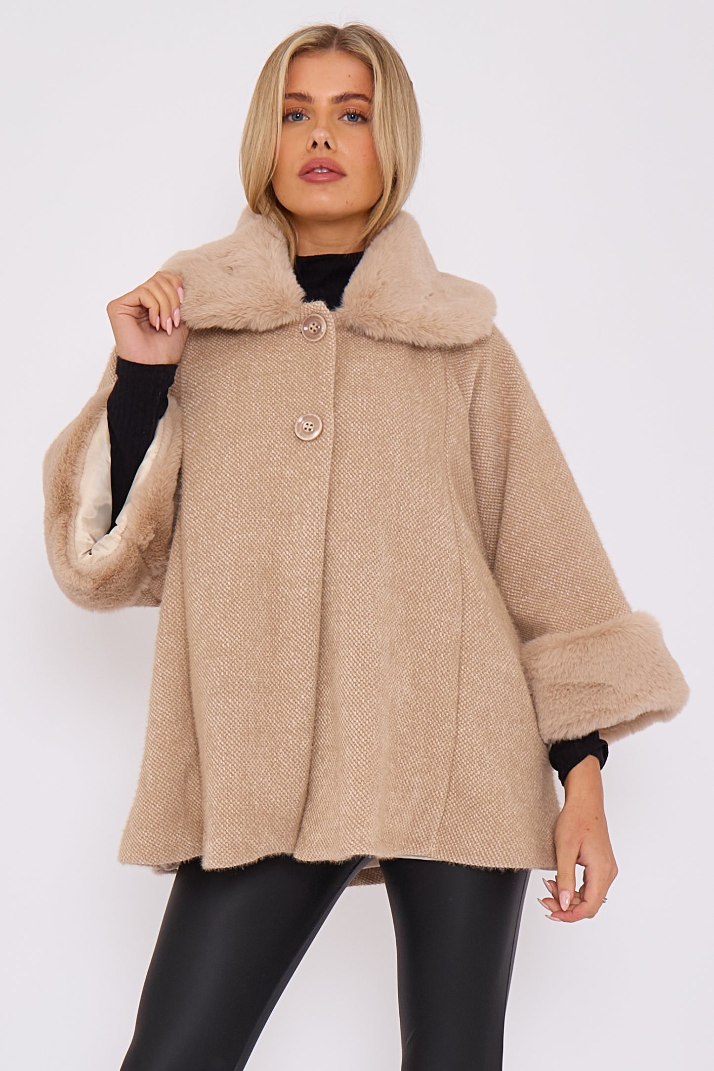 COLLAR FAUX FUR COAT