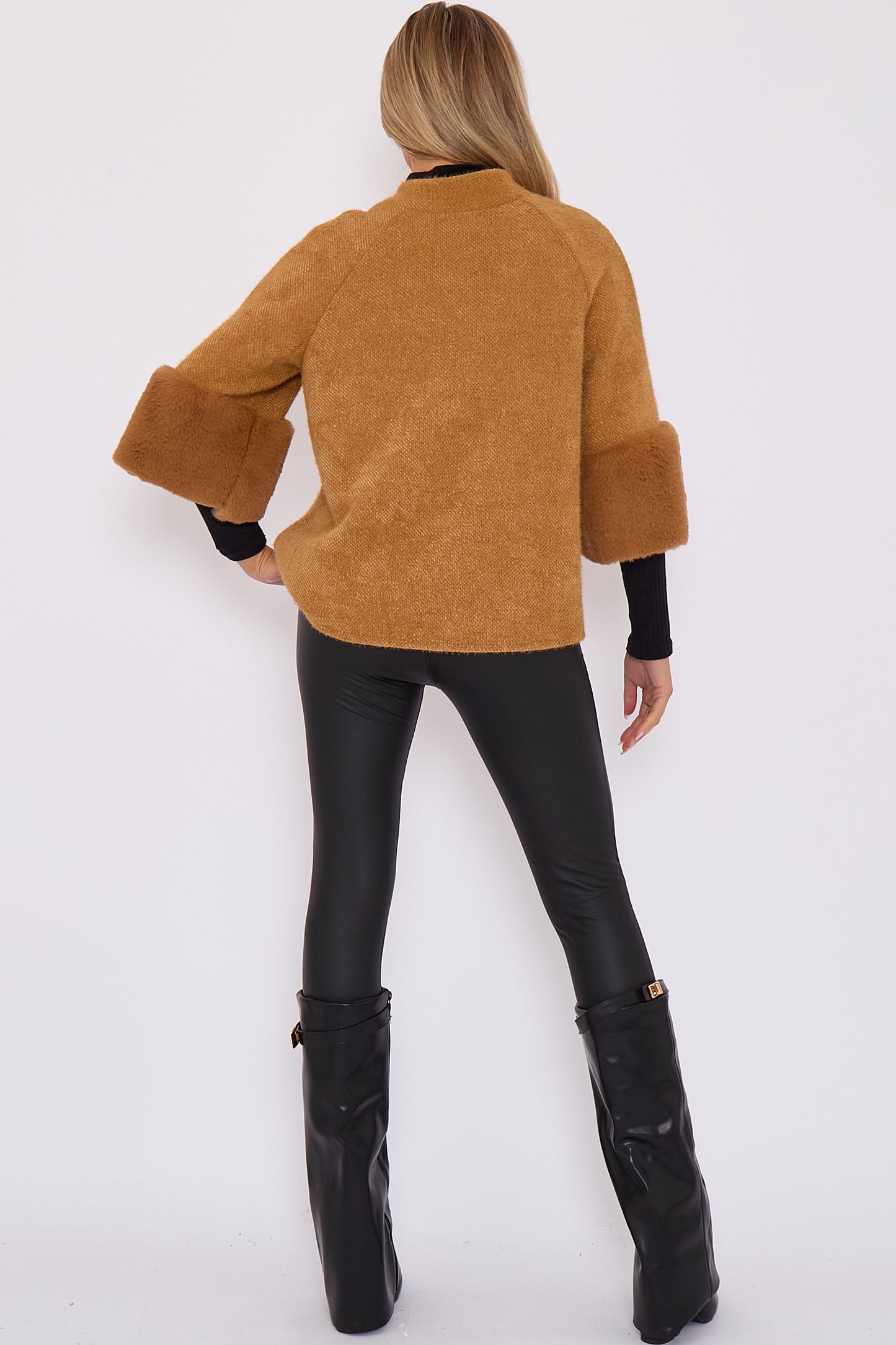 FAUX FUR SLEEVE JACKET