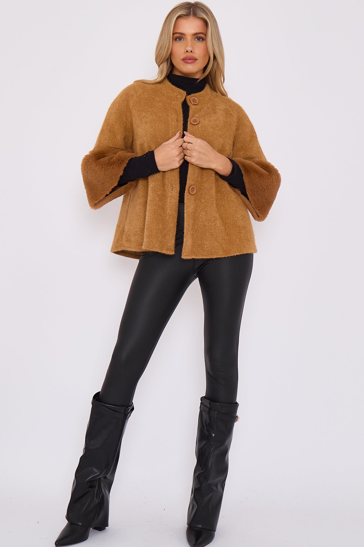 FAUX FUR SLEEVE JACKET