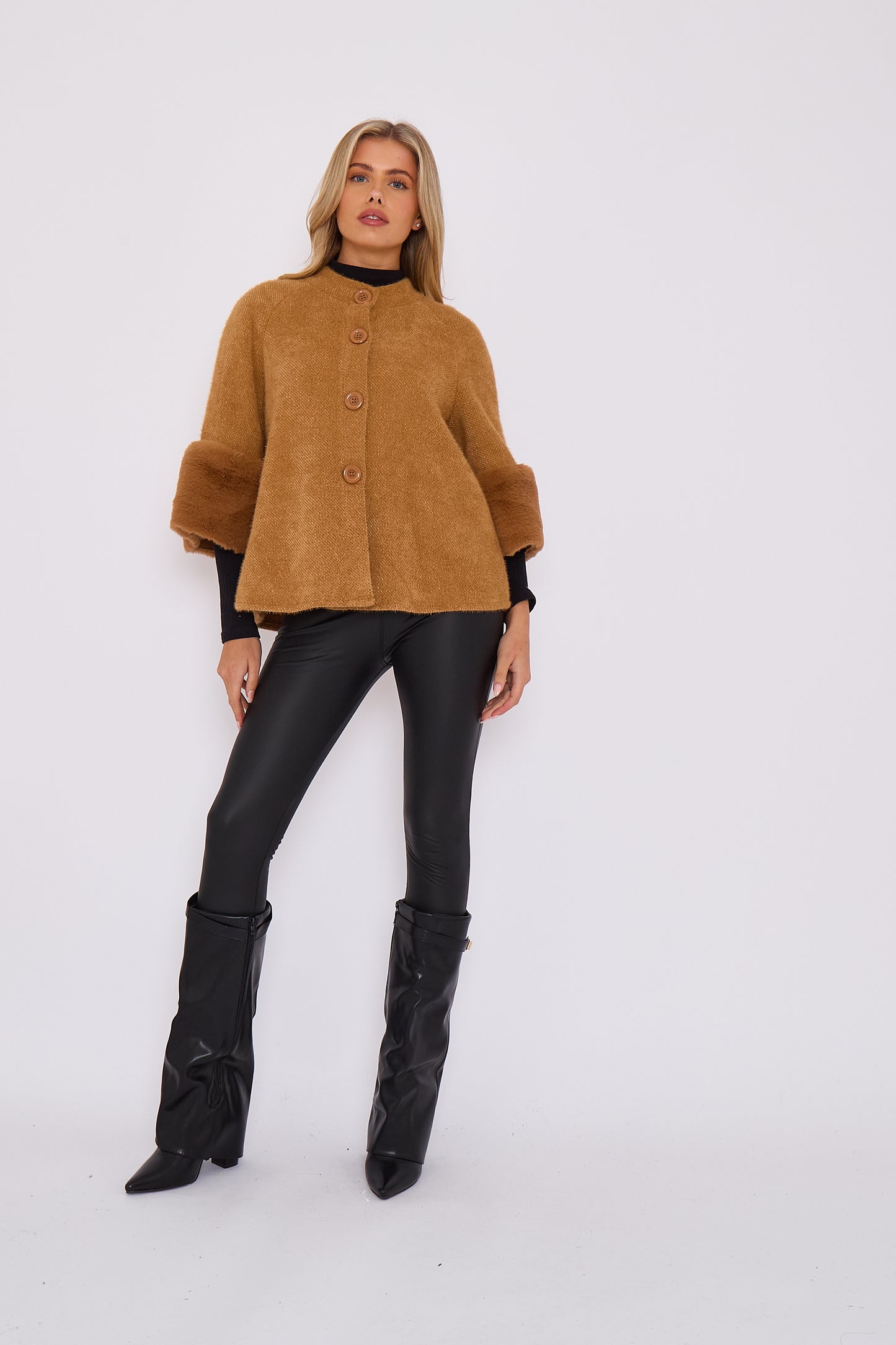 FAUX FUR SLEEVE JACKET