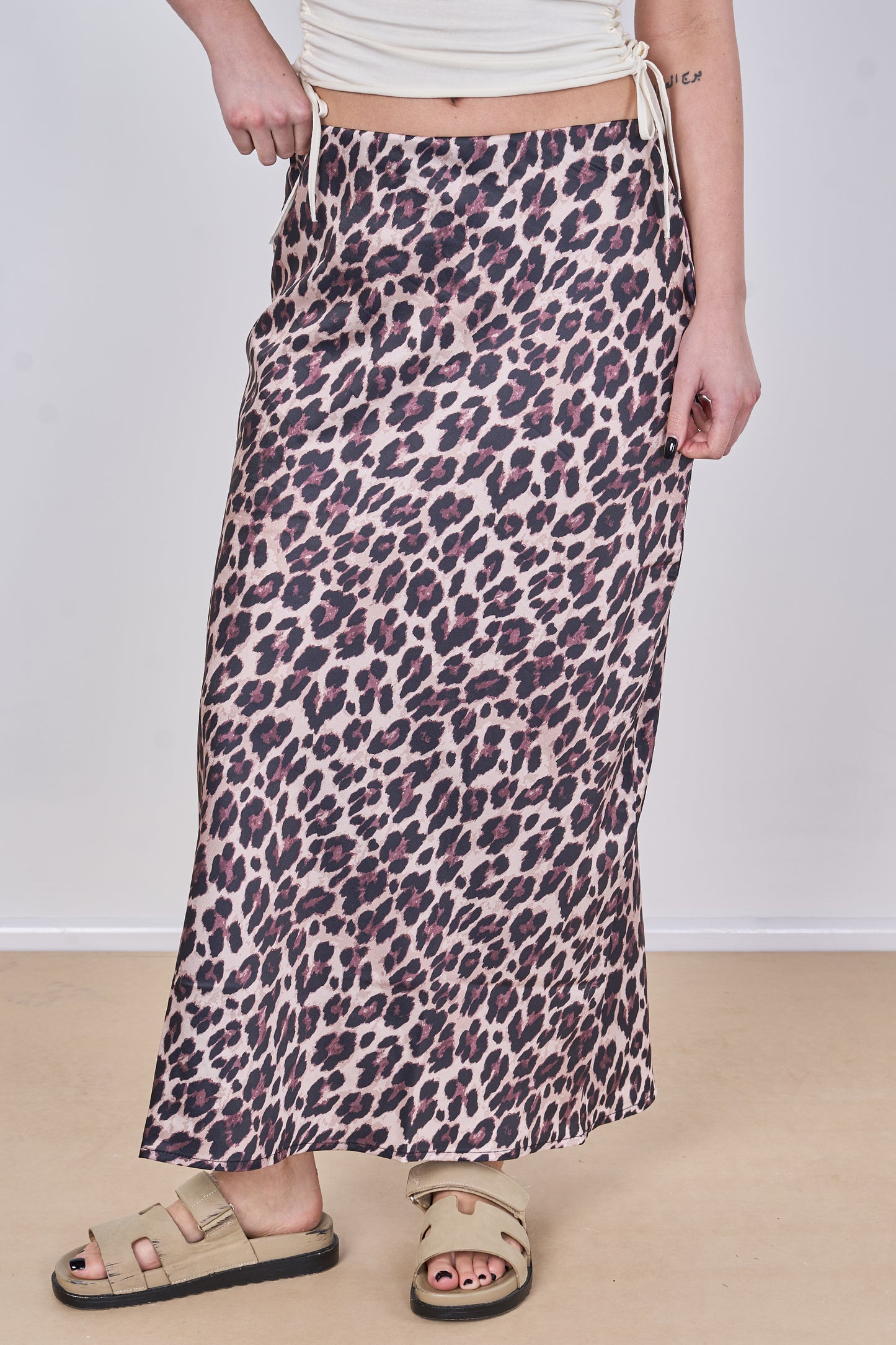 LEOPARD PRINT ELASTICATED WAIST SATIN SKIRT [PK-2]