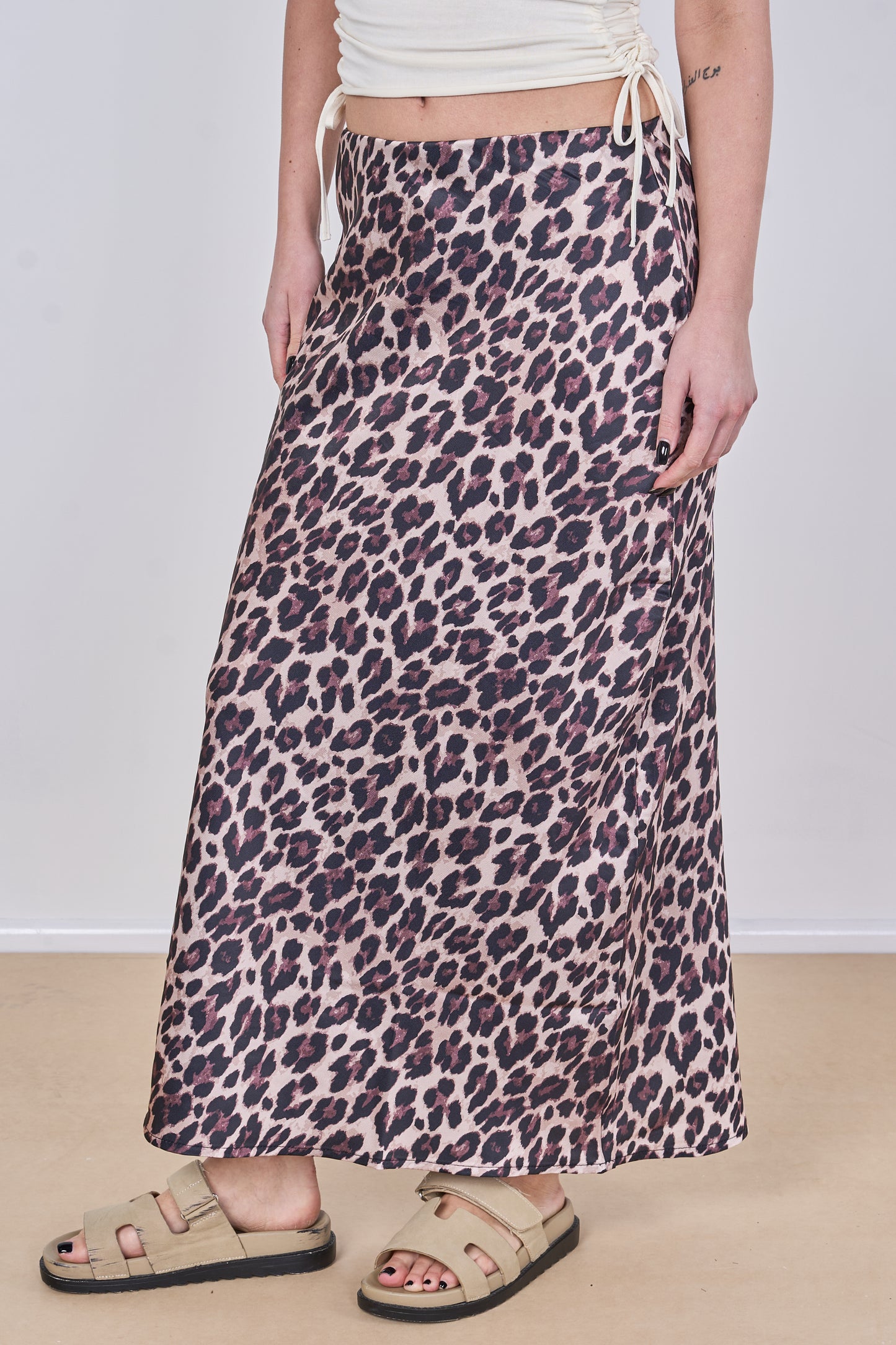 LEOPARD PRINT ELASTICATED WAIST SATIN SKIRT [PK-2]