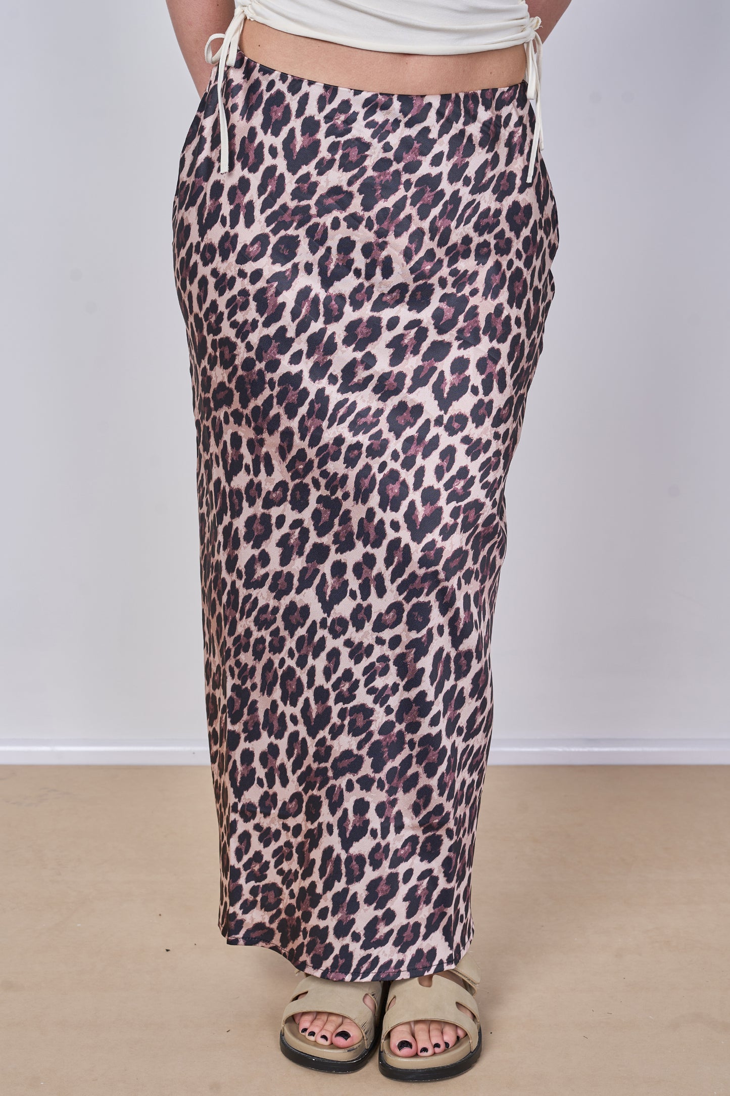 LEOPARD PRINT ELASTICATED WAIST SATIN SKIRT [PK-2]