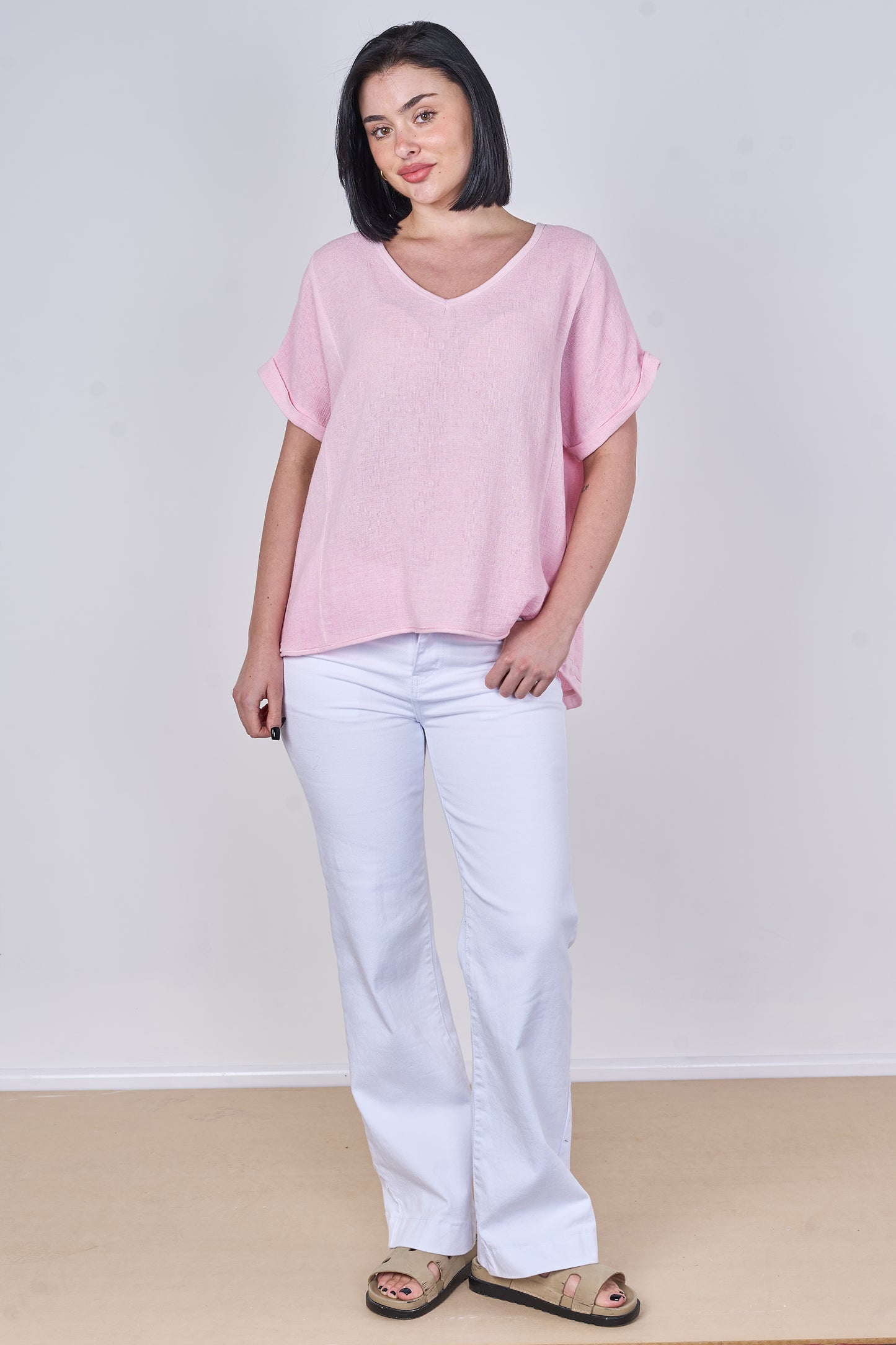 WASHED LINEN V-NECK PLAIN TOP