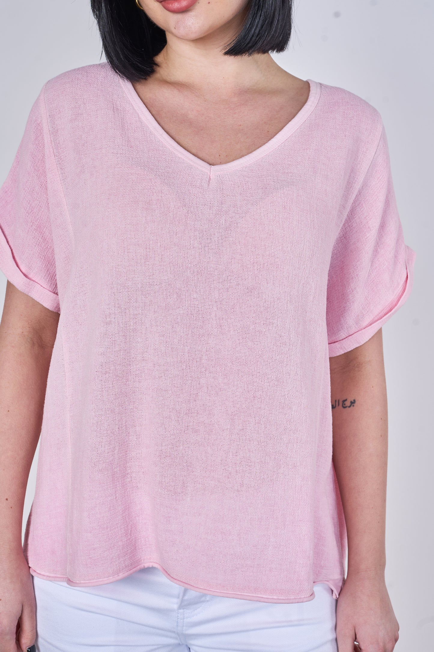 WASHED LINEN V-NECK PLAIN TOP