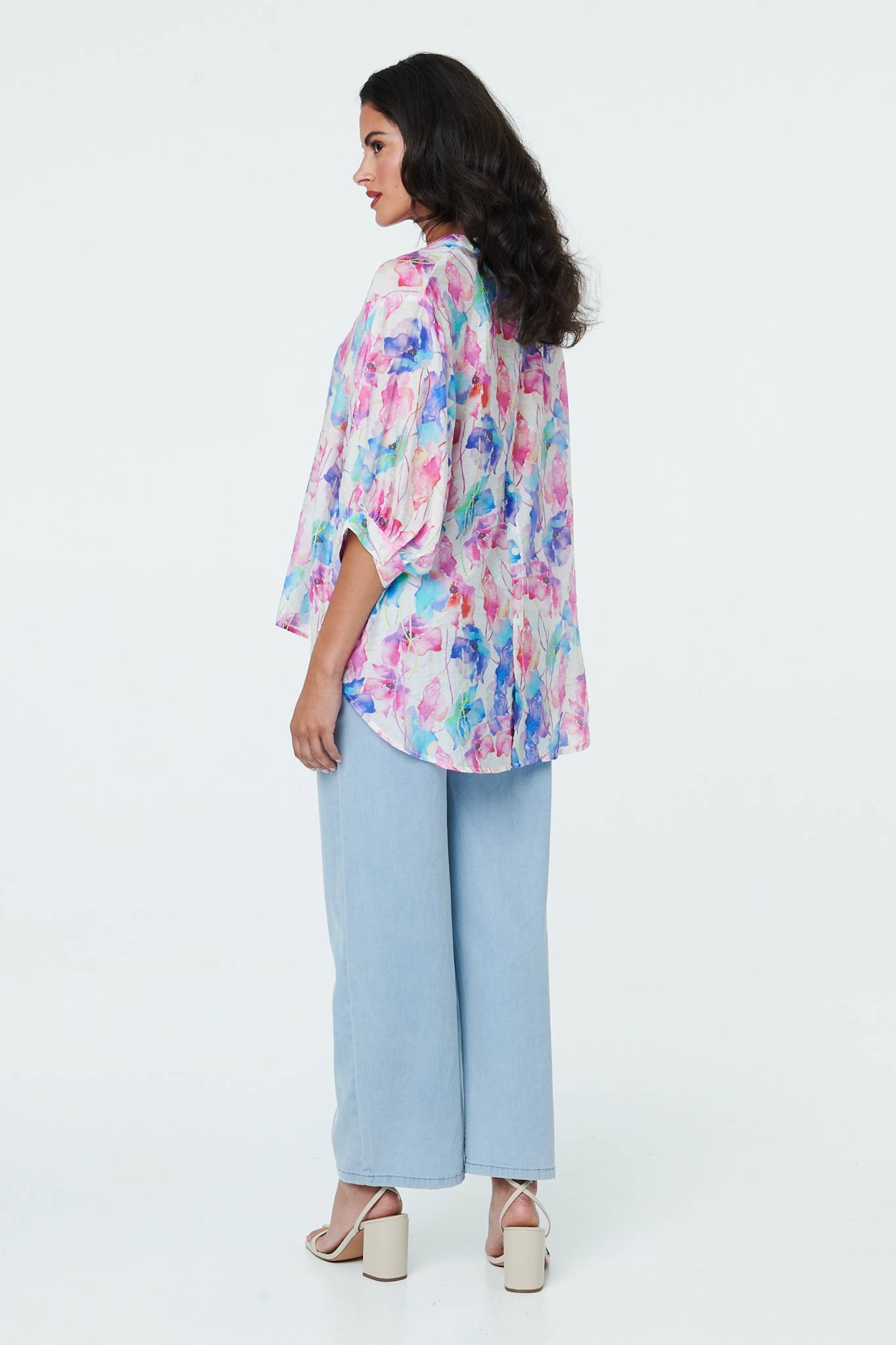 FLORAL BUTTON BACK 3/4 SLEEVE BLOUSE