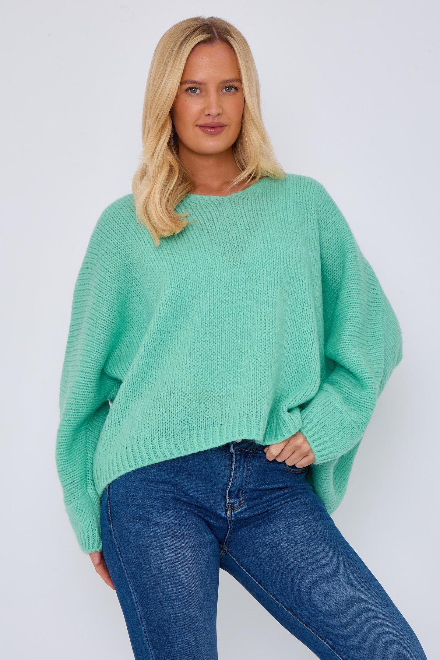 V-NECK MOHAIR JUMPER